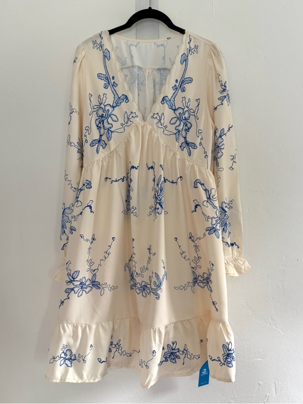 NWT Cupshe Boho Orchids Ruffled Mini Dress Long Sleeve Floral Cream Blue - Picture 3 of 14